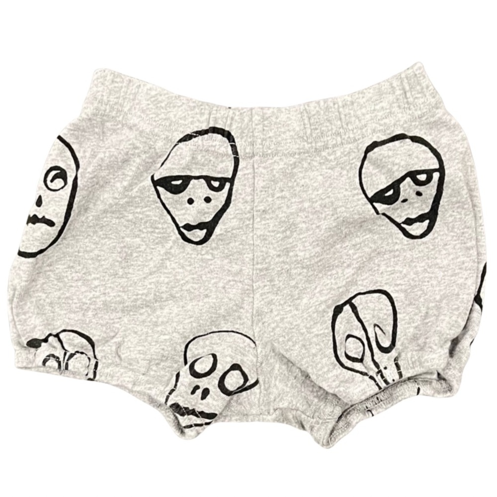 Nununu baby grey balloon shorts with signature skull design size 6-12 mos EUC